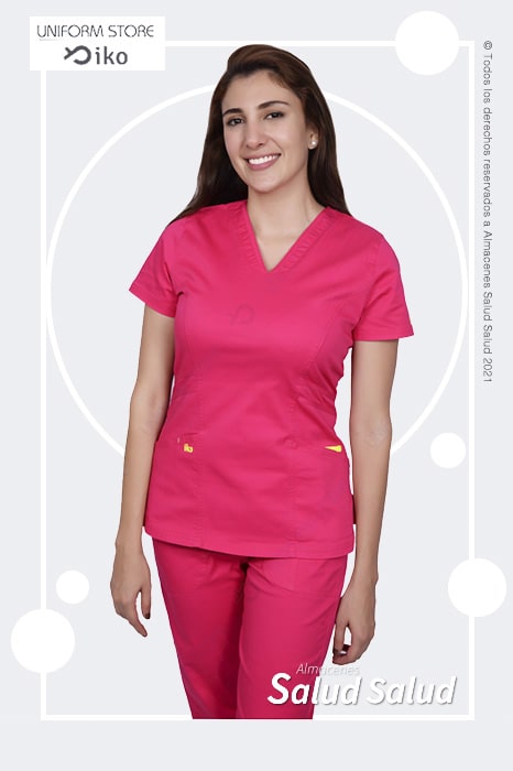 Uniforme medico color fucsia disponible para medicas y enfermeras marca IKO en almacenes salud salud