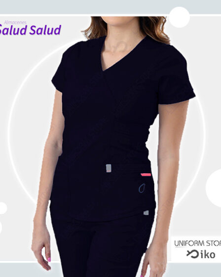 uniforme color azul oscuro