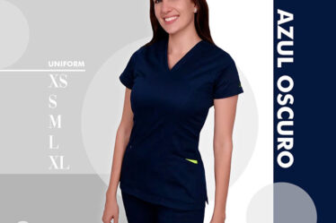 Uniforme medico azul oscuro marca IKO disponible en almacenes salud salud